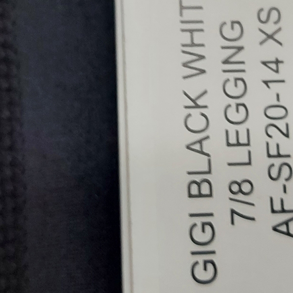 All Fenix Gigi 7/8  color blocked Legging - Picture 12 of 13